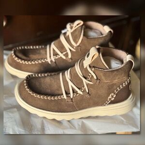 Hey Dude Reyes Suede Ankle Boot Womens 8 ESPRESSO-NEW/NEVER TRIED ON OR WORN